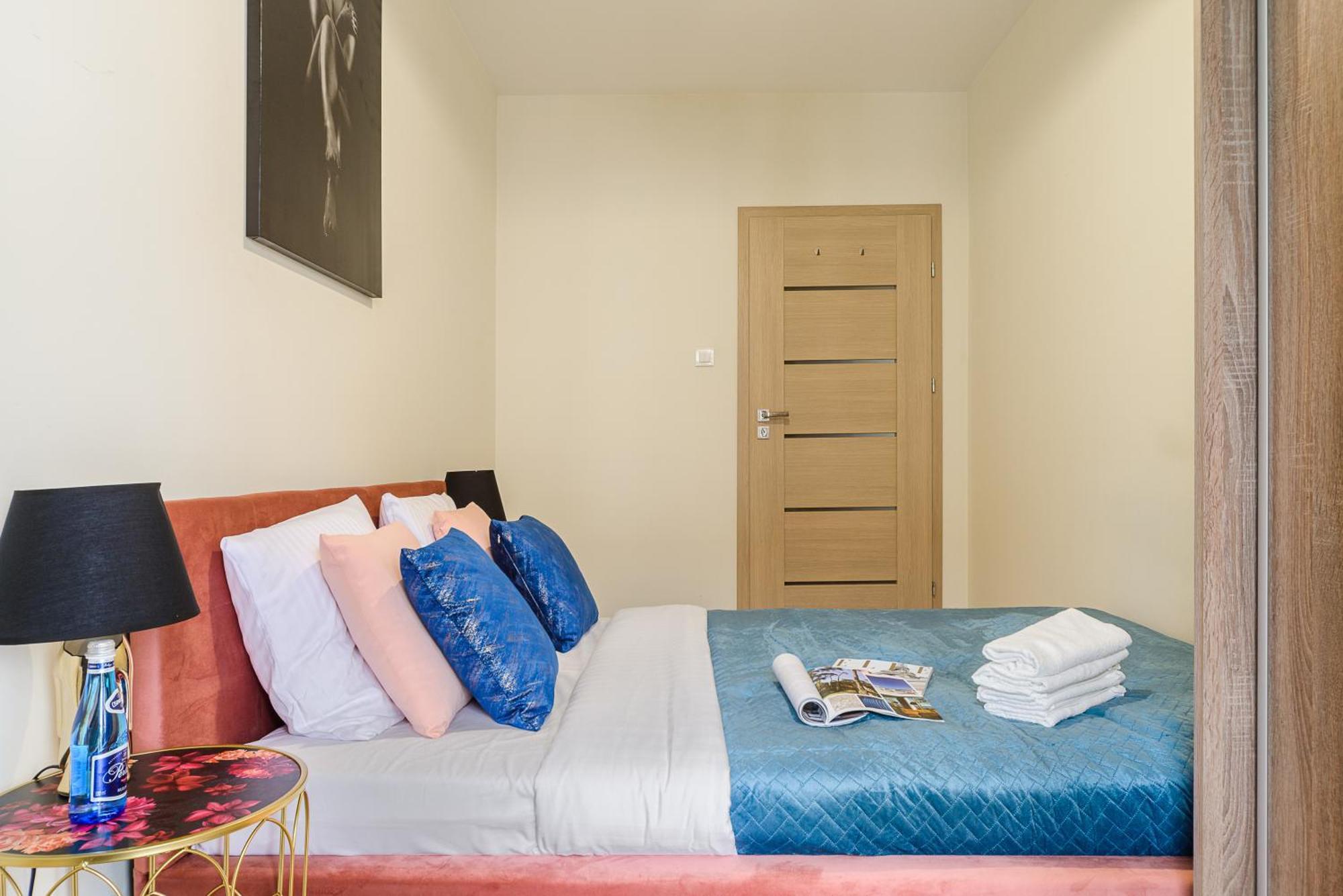 Lumina Stylish 3-Room Apart With Balcony Lodz  Luaran gambar