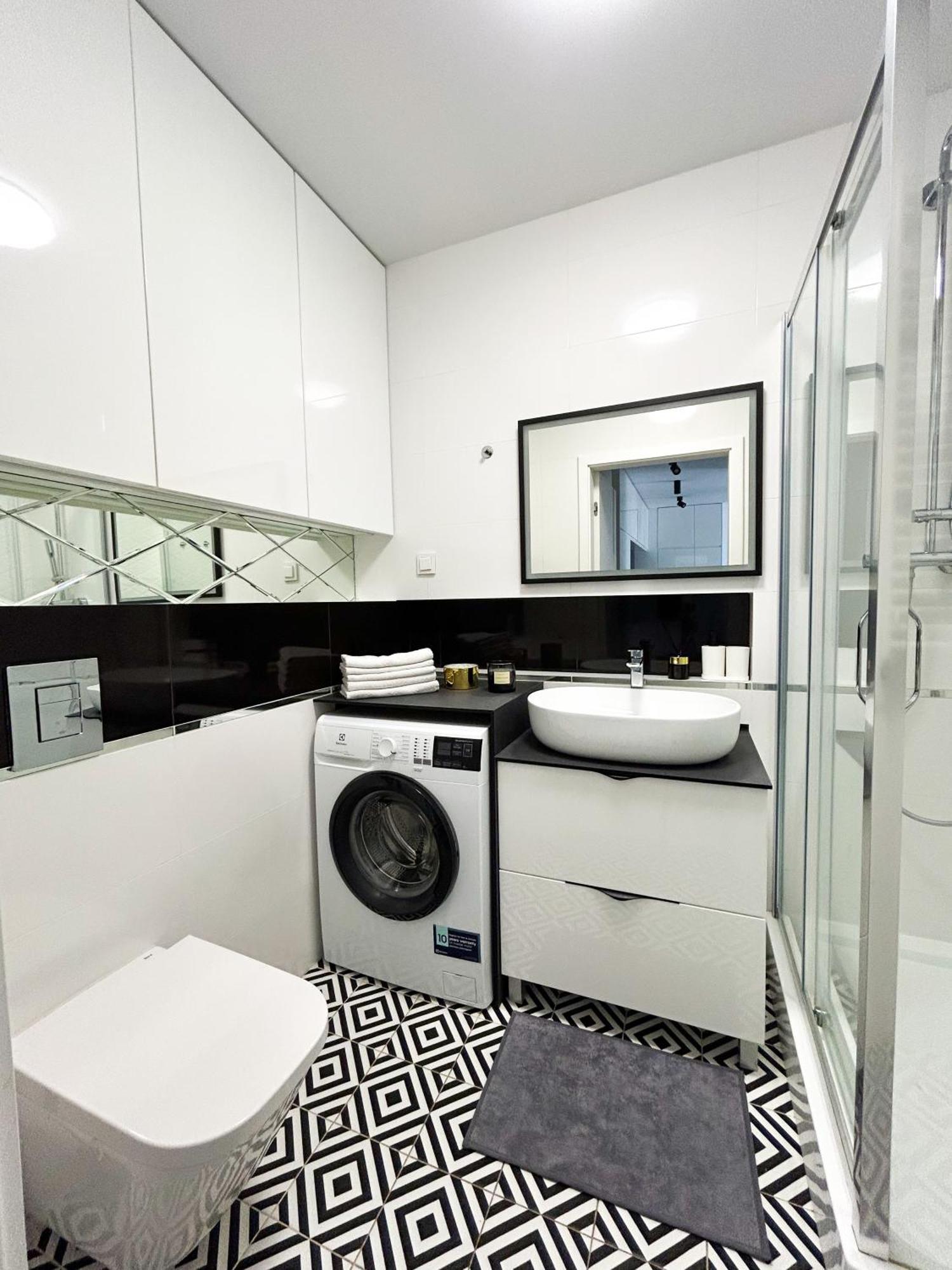 Lumina Stylish 3-Room Apart With Balcony Lodz  Luaran gambar