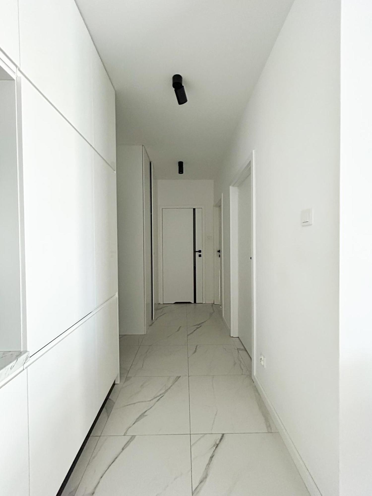 Lumina Stylish 3-Room Apart With Balcony Lodz  Luaran gambar