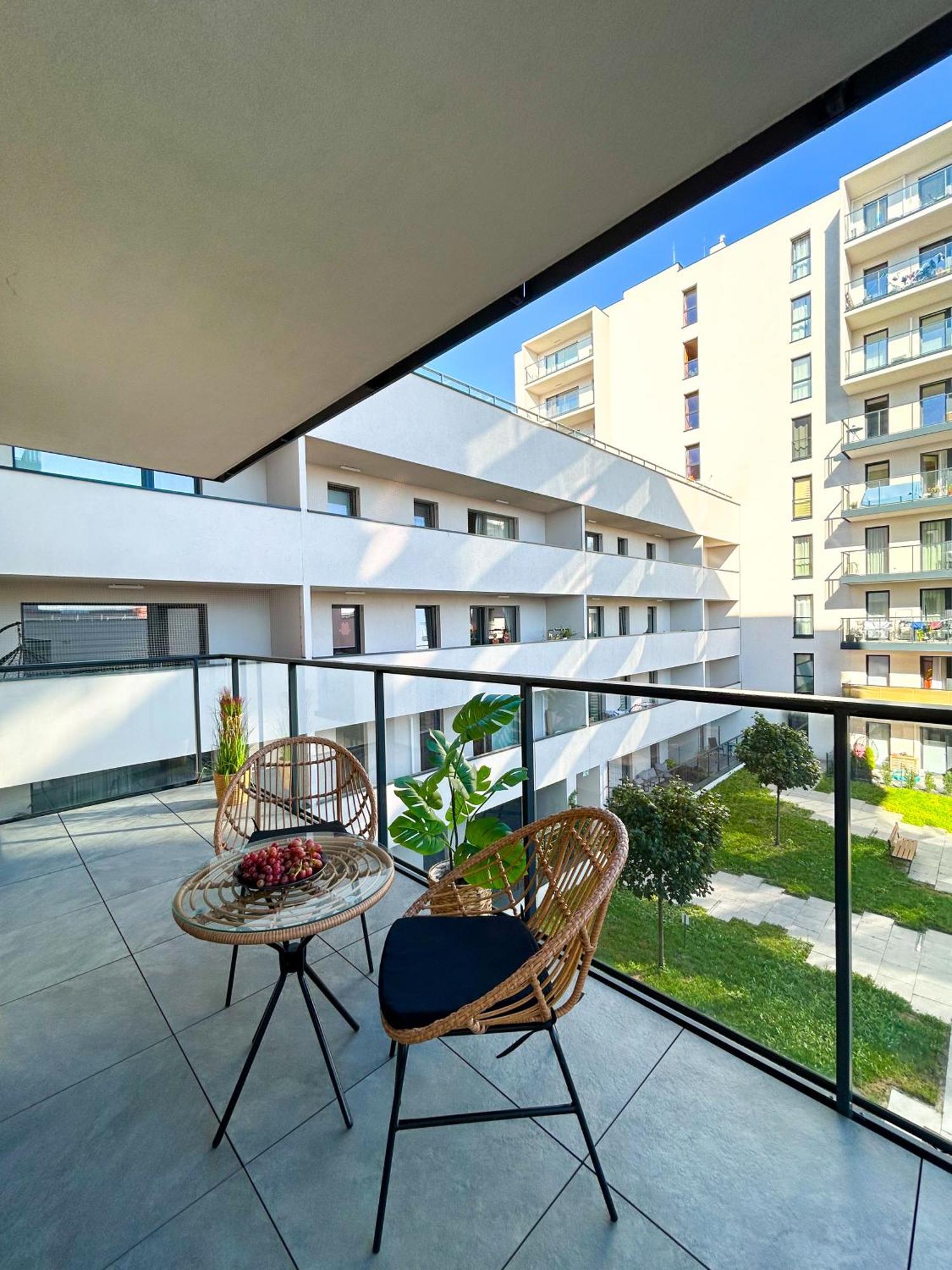 Lumina Stylish 3-Room Apart With Balcony Lodz  Luaran gambar