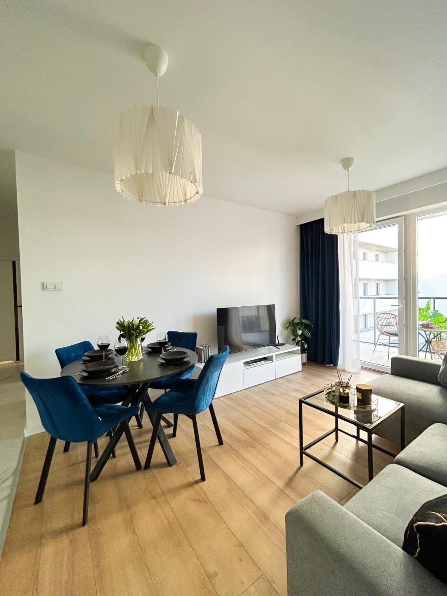 Lumina Stylish 3-Room Apart With Balcony Lodz  Luaran gambar