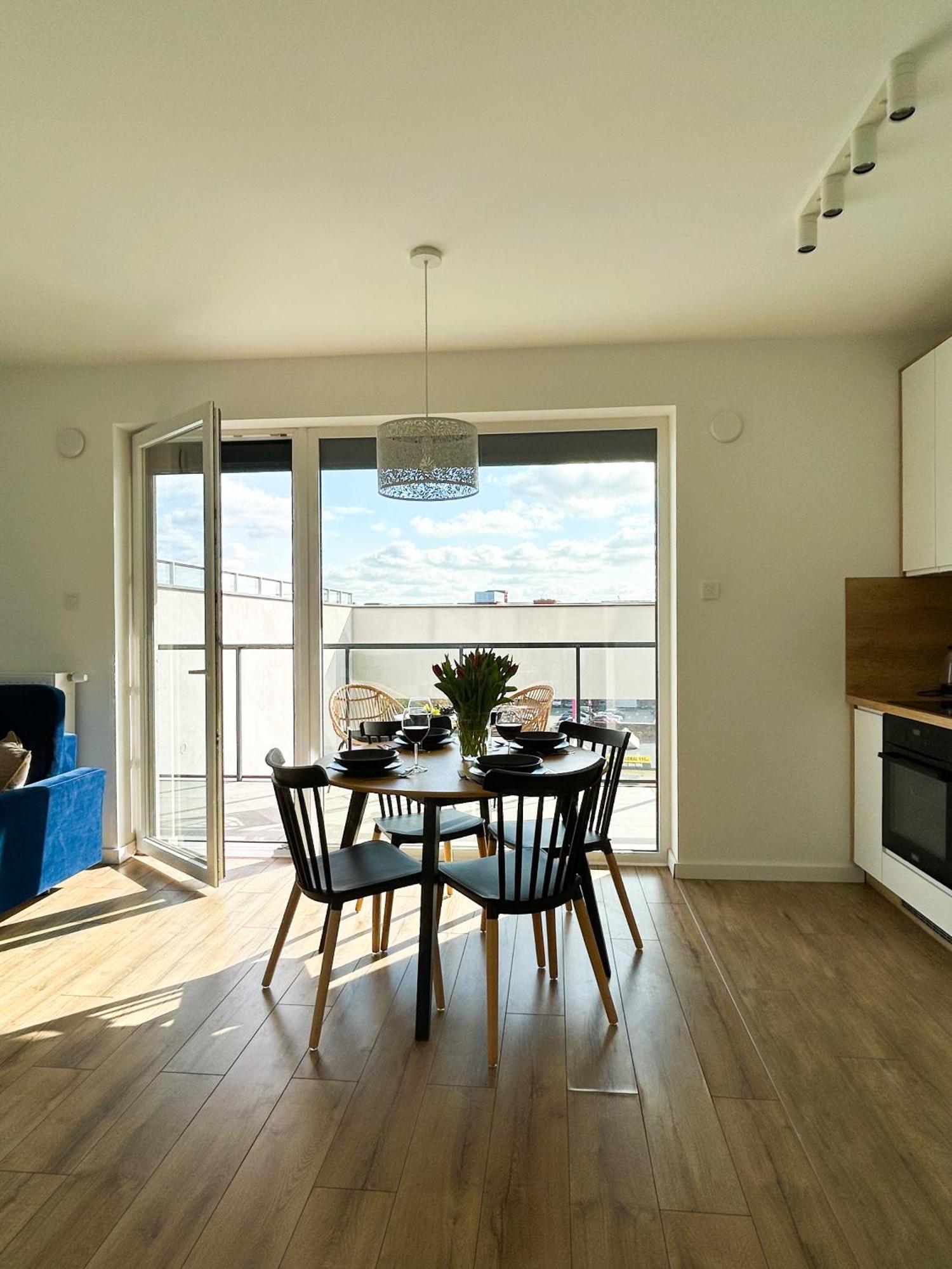 Lumina Stylish 3-Room Apart With Balcony Lodz  Luaran gambar
