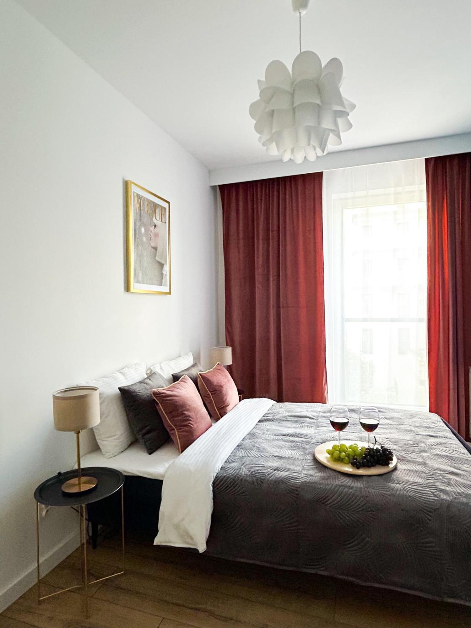 Lumina Stylish 3-Room Apart With Balcony Lodz  Luaran gambar